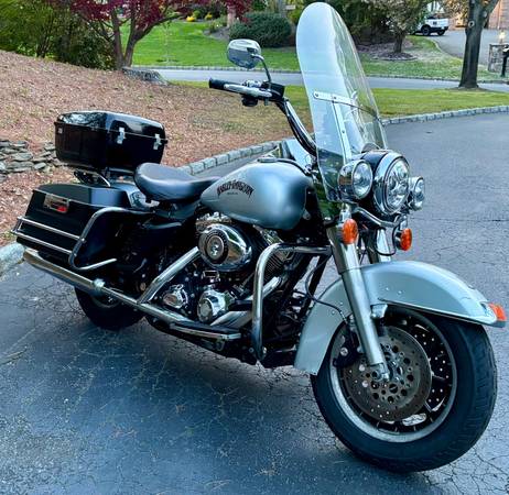 Harley Davidson motorcycle Road King 103 trade or trades with cash - atvs, utvs, snowmobiles - by owner - vehicle...